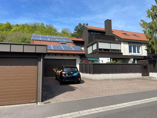 Haus zum Kauf 1.100.000 € 17 Zimmer 556 m² 1.958 m² Grundstück Scheinfeld Scheinfeld 91443