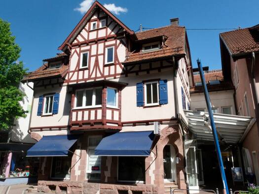 Stadthaus zum Kauf als Kapitalanlage geeignet 450.000 € 8 Zimmer 206,2 m² 162 m² Grundstück Wilhelmstraße 6 Bad Liebenzell Bad Liebenzell 75378