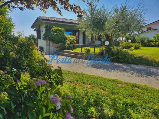 Villa zum Kauf 915.000 € 6 Zimmer 330 m² 995 m² Grundstück frei ab 15.12.2027 Lazise 37017