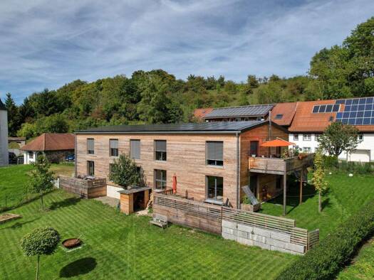 Einfamilienhaus zum Kauf provisionsfrei 11 Zimmer 480 m² 4.800 m² Grundstück frei ab 01.08.2026 Steinastraße 50 A Bettmaringen Stühlingen 79780