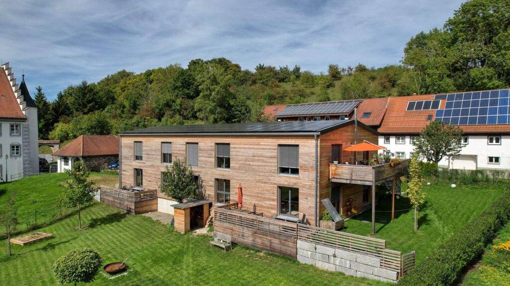 Einfamilienhaus zum Kauf provisionsfrei 1.600.000 € 11 Zimmer 480 m² 4.800 m² Grundstück frei ab 01.08.2026 Steinastraße 50 A Bettmaringen Stühlingen 79780