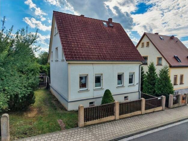 Einfamilienhaus zum Kauf 230.000 € 5 Zimmer 121,5 m² 744 m² Grundstück Niederroßla Ilmtal-Weinstraße 99510