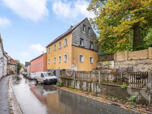 Mehrfamilienhaus zum Kauf 169.000 € 8 Zimmer 160 m² 250 m² Grundstück Marktredwitz Marktredwitz 95615