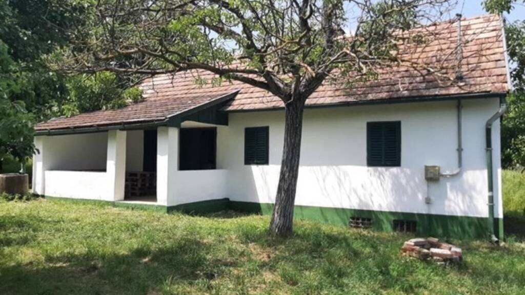 Mehrfamilienhaus zum Kauf 29.500 € 2 Zimmer 65 m² 3.182 m² Grundstück Segesd 7562