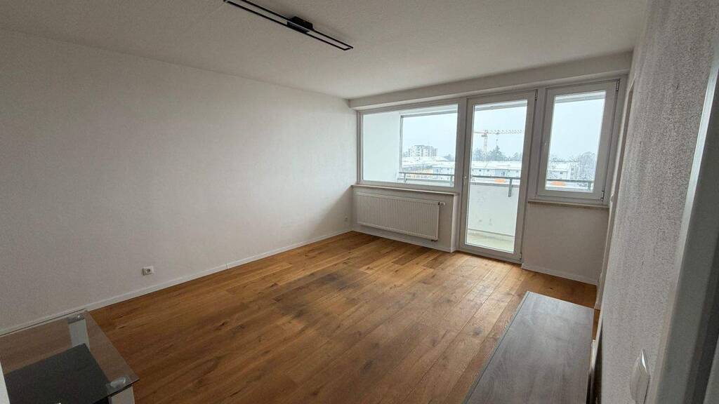 Wohnung zur Miete 700 € 2 Zimmer 59,7 m² 6. Geschoss Waldkraiburg 84478
