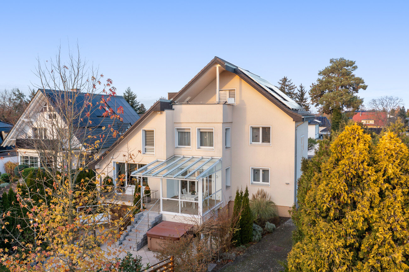 Einfamilienhaus zum Kauf 1.350.000 € 6 Zimmer 269,5 m²<br/>Wohnfläche 1.243 m²<br/>Grundstück Seegefeld Falkensee 14612