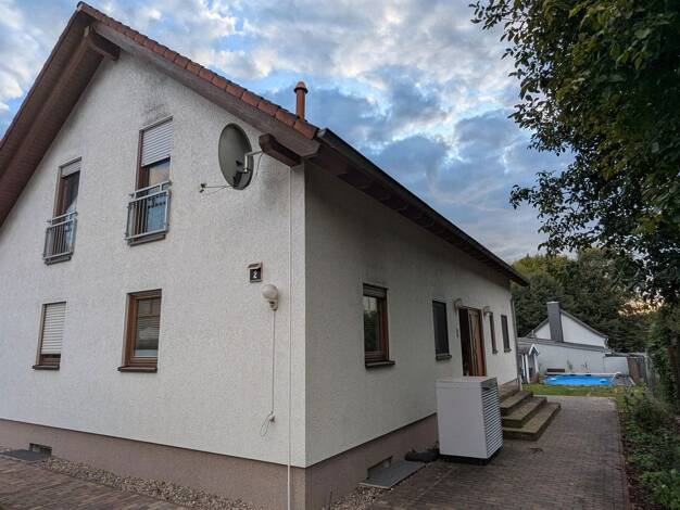 Mehrfamilienhaus zum Kauf provisionsfrei 790.000 € 7 Zimmer 200 m² 1.218 m² Grundstück frei ab sofort Zühlsdorf 16515