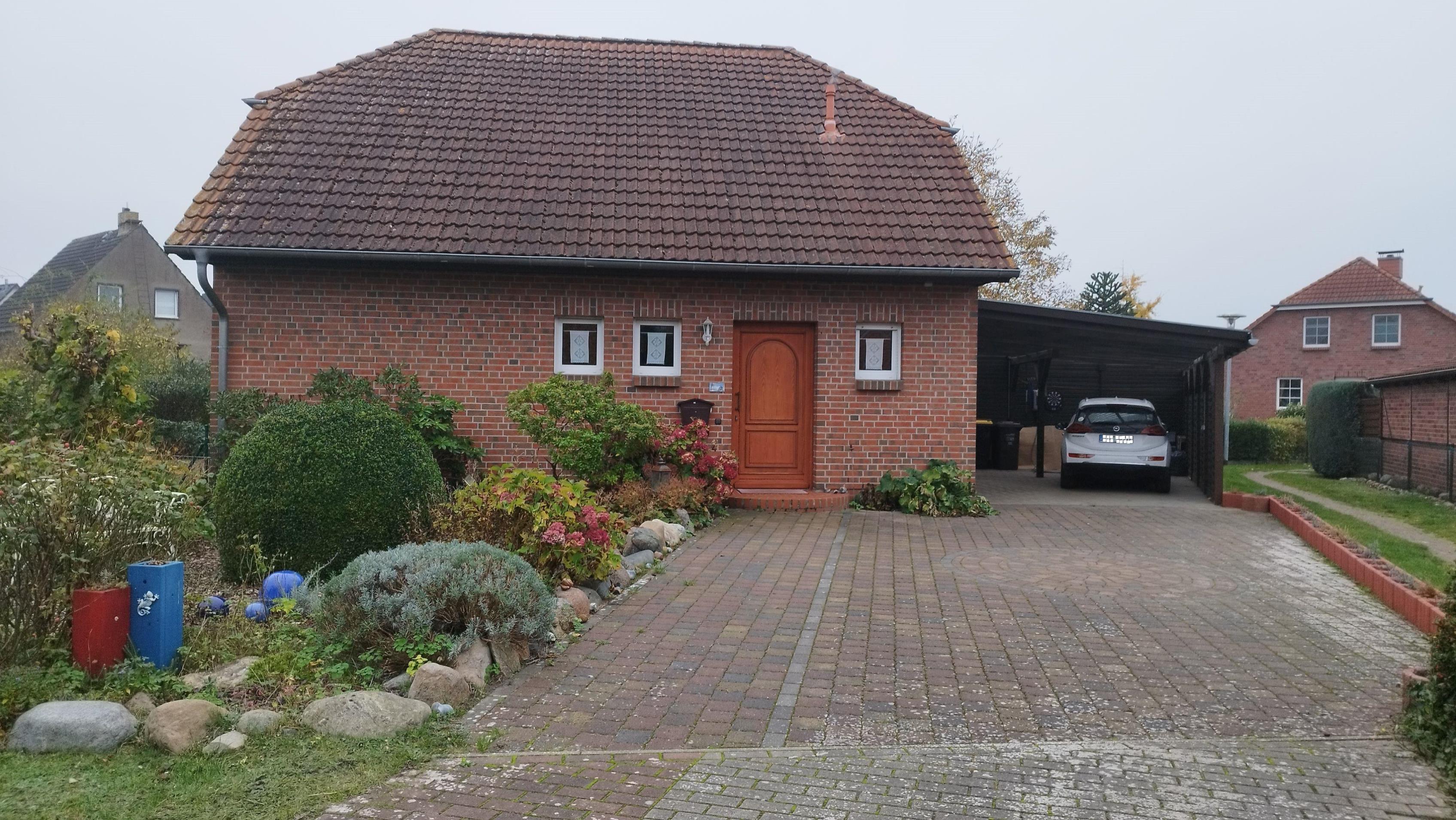 Einfamilienhaus zum Kauf 385.000 € 4 Zimmer 137 m²<br/>Wohnfläche 917 m²<br/>Grundstück Siedlung Barth 18356