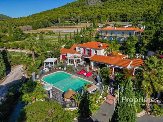 Einfamilienhaus zum Kauf 2.800.000 € 10 Zimmer 336 m² 1.800 m² Grundstück Bord de Mer Carqueiranne 83320