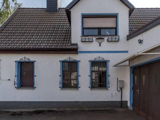 Einfamilienhaus zum Kauf 235.000 € 4 Zimmer 155 m² 872 m² Grundstück Dölau West 06120