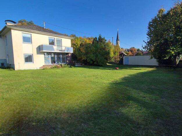 Einfamilienhaus zur Miete 1.590 € 8 Zimmer 190 m² 1.200 m² Grundstück Mauerkirchen 5270