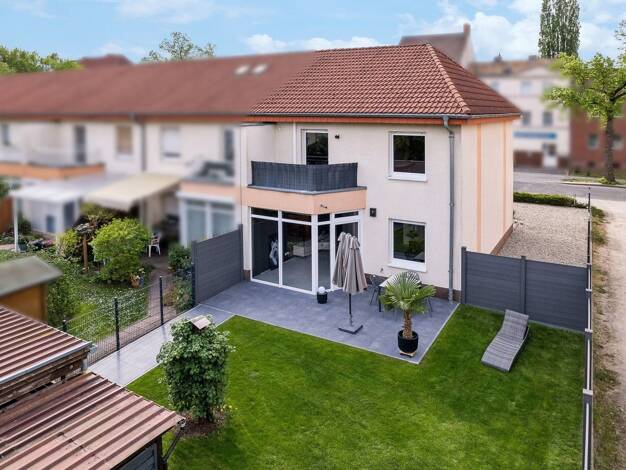 Reihenendhaus zum Kauf 249.900 € 4 Zimmer 126,5 m² 373 m² Grundstück Guben Guben 03172