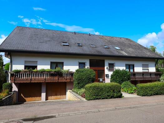 Haus zum Kauf 1.150.000 € 13 Zimmer 395,5 m² 761 m² Grundstück Christmannsweg 3 Breisach Breisach am Rhein 79206