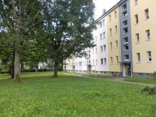 Wohnung zur Miete 377 € 3 Zimmer 58 m² 3. Geschoss frei ab sofort Flemmingstraße 87 Altendorf Altendorf 09116