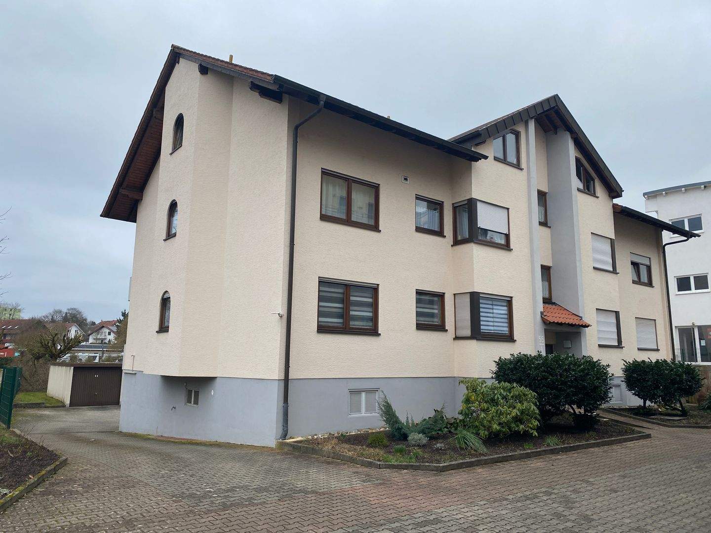 Immobilie in Oberderdingen - Charmante 3‑Zimmer‑Wohnung mit großem Balkon und Einzelgarage – ideal für Kapitalanleger oder Eigennutzer - Bild 0