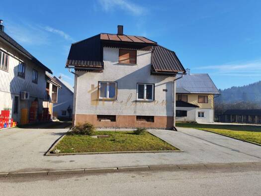 Einfamilienhaus zum Kauf 120.000 € 7 Zimmer 2.300 m² Grundstück Čabar 51306