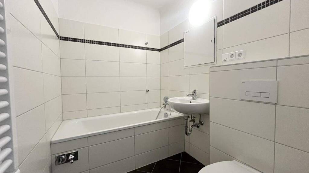 Wohnung zur Miete 300 € 2 Zimmer 40 m² EG Am Stadtblick 21 Neustädter Feld Magdeburg 39128