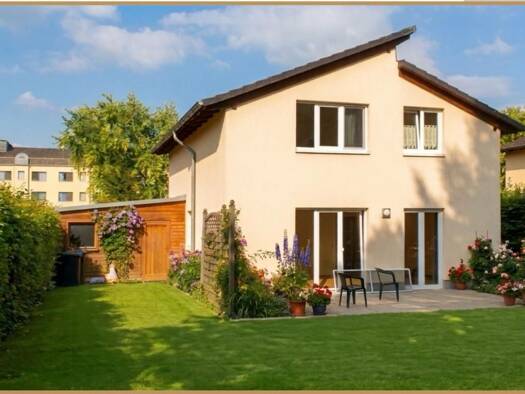 Einfamilienhaus zum Kauf provisionsfrei 335.000 € 4 Zimmer 134 m² 739 m² Grundstück frei ab sofort Volkmarsen Volkmarsen 34471