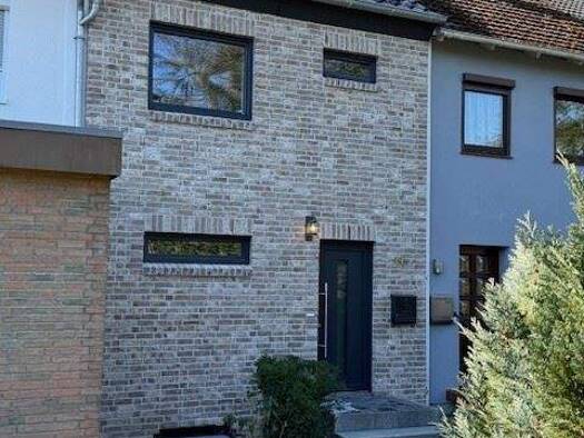 Reihenmittelhaus zur Miete 990 € 5 Zimmer 92 m² 280 m² Grundstück frei ab sofort Berliner Ring 14 b Trappenkamp 24610