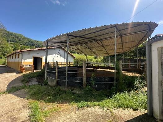 Acker-/Waldstück zum Kauf 150.000 € Mieres 33615