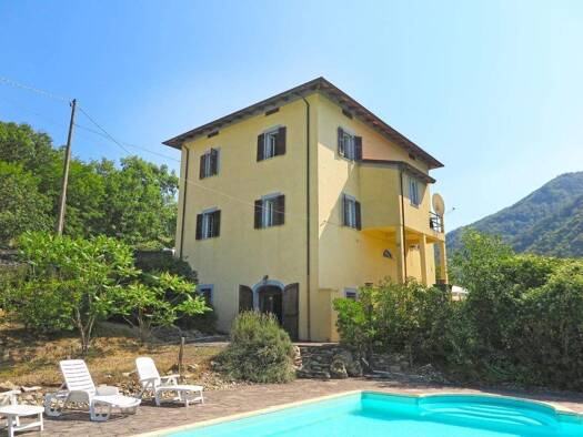 Einfamilienhaus zum Kauf 370.000 € 11 Zimmer 300 m² 13.154 m² Grundstück Licciana Nardi 54016