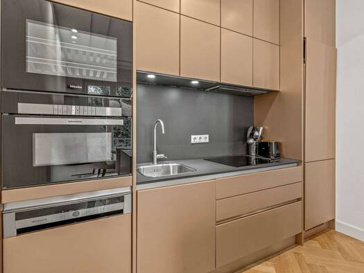 Wohnung zur Miete 2.300 € 3 Zimmer 80 m² Geschoss 1/1 Wilmersdorf Berlin 10707