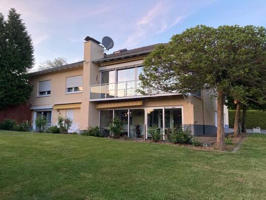 Wohnung zur Miete 630 € 2 Zimmer 67 m² 3 Geschosse frei ab sofort Lahr Waldbrunn 65620