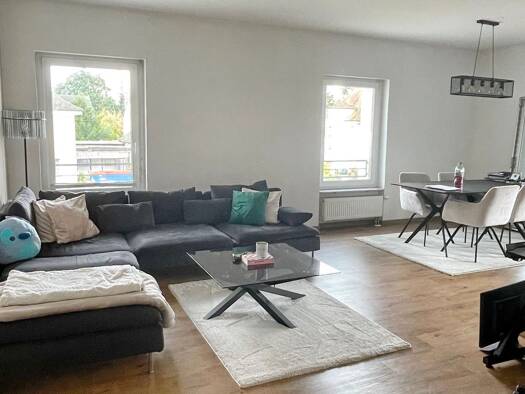 Wohnung zur Miete 560 € 2 Zimmer 56 m² 1. Geschoss Nürnberger Str. 32 Schwaig Schwaig bei Nürnberg 90571
