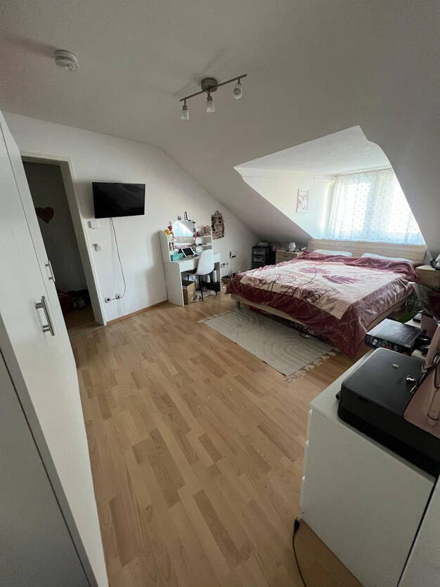 Wohnung zur Miete 650 € 2 Zimmer 49 m² Dachgeschoss, 4. Geschoss Kirchstraße 21 Stadtzentrum Darmstadt 64285