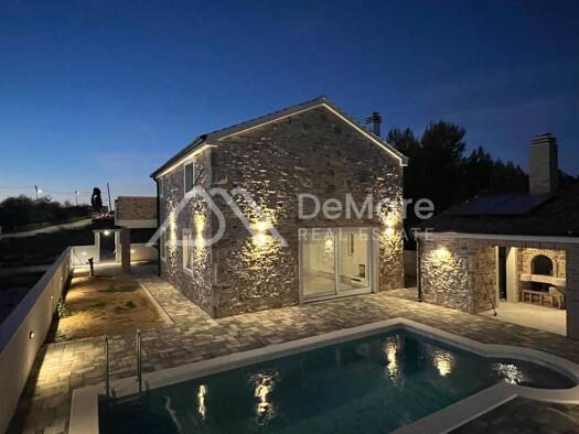 Villa zum Kauf - Erstbezug 800.000 € 5 Zimmer 165 m² Vrsi 23235
