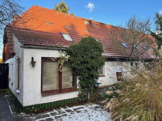 Einfamilienhaus zum Kauf 84.000 € 6 Zimmer 200 m² 4.050 m² Grundstück Roggow Lalendorf - Roggow 18279