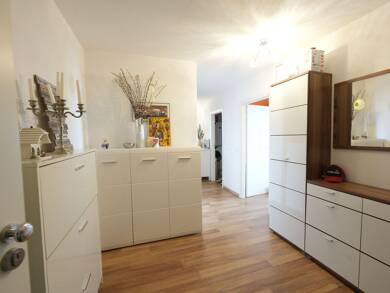 Wohnung zum Kauf 349.000 € 4 Zimmer 104 m² 8. Geschoss Schauinslandstr.18 Umkirch 79224