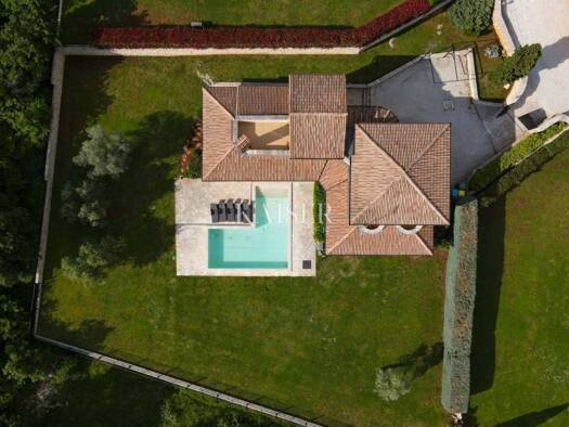 Haus zum Kauf 750.000 € 5 Zimmer 269 m² Sveti Lovrec Lovreć
