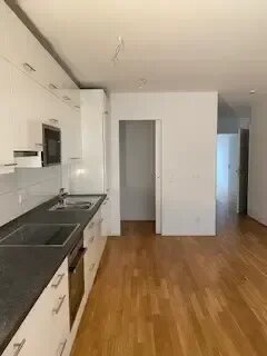 Wohnung zur Miete 700 € 4 Zimmer 140 m²<br/>Wohnfläche ab sofort<br/>Verfügbarkeit Aarstrasse Hahn Taunusstein 65232