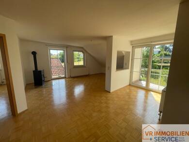 Wohnung zur Miete 650 € 2,5 Zimmer 81 m² Dachgeschoss frei ab sofort Salz 97616