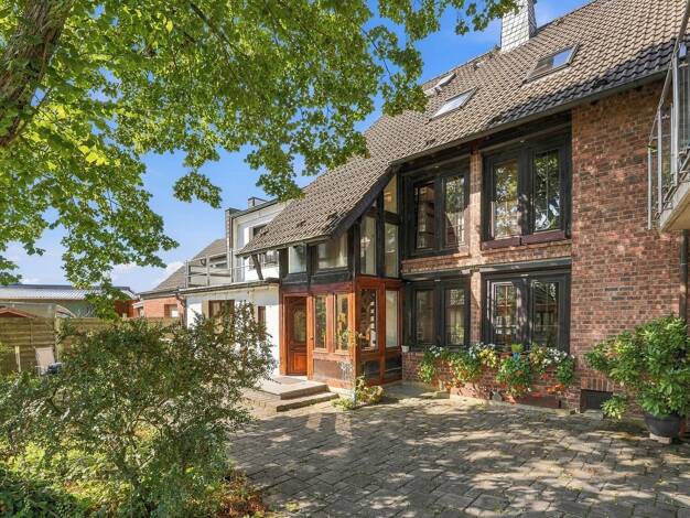 Mehrfamilienhaus zum Kauf 545.000 € 279 m² 528 m² Grundstück Steinenbrück Overath 51491