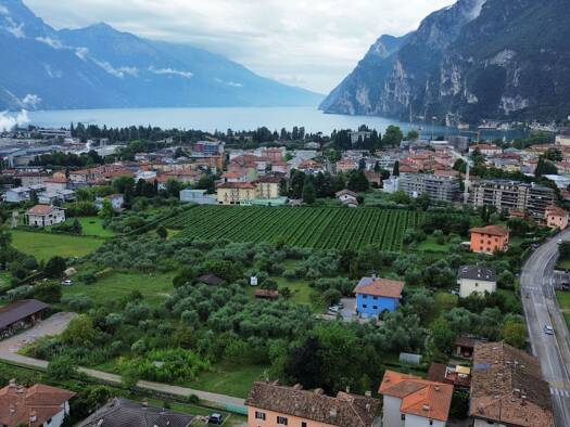 Haus zum Kauf 4 Zimmer 290 m² frei ab sofort Via Grez Riva del Garda