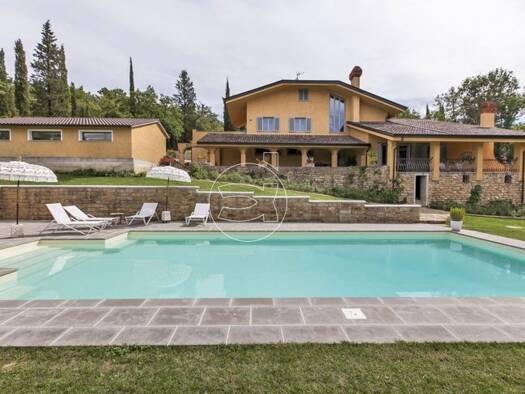 Villa zum Kauf 1.190.000 € 12 Zimmer 600 m² 20.000 m² Grundstück Arezzo