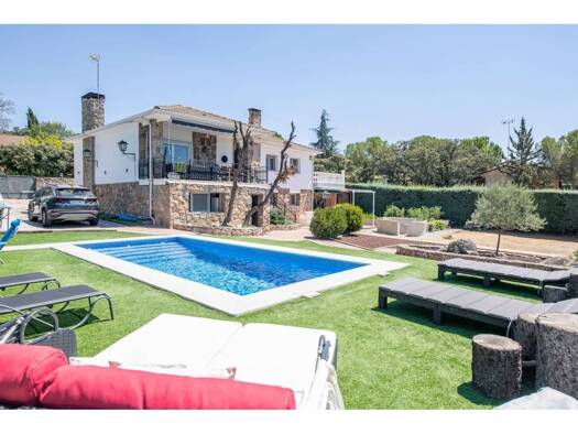 Villa zum Kauf 698.000 € 5 Zimmer 281 m² 1.300 m² Grundstück Valdemorillo 28210