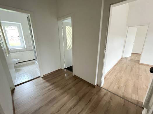 Wohnung zur Miete 292 € 3 Zimmer 53 m² EG frei ab sofort Heinrich-Heine-Straße Hainichen Hainichen 09661