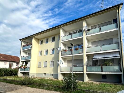 Wohnung zum Kauf 250.000 € 3 Zimmer 69,3 m² 2. Geschoss Altötting Altötting 84503