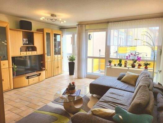 Wohnung zur Miete 900 € 3 Zimmer 76 m² 1. Geschoss Wendelstein 90530