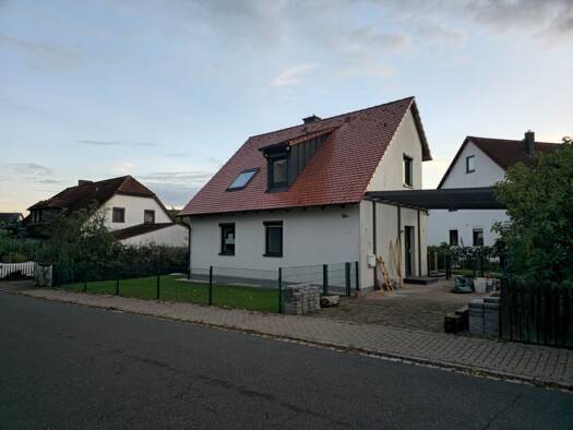 Einfamilienhaus zur Miete 1.250 € 4 Zimmer 120 m² frei ab sofort Adlerstraße 30 a Petersaurach 91580