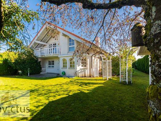 Einfamilienhaus zum Kauf 7 Zimmer 243 m² 781 m² Grundstück Neuhütten Wüstenrot / Neuhütten 71543