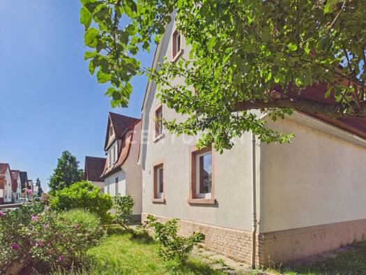 Einfamilienhaus zur Miete 1.955 € 5 Zimmer 125 m² 320 m² Grundstück Groß-Gerau 64521
