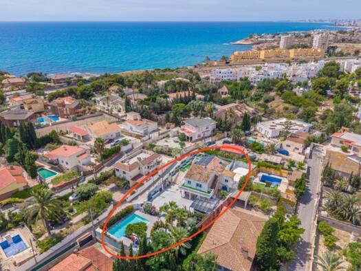 Haus zum Kauf 850.000 € 929 m² Grundstück El Campello 03560