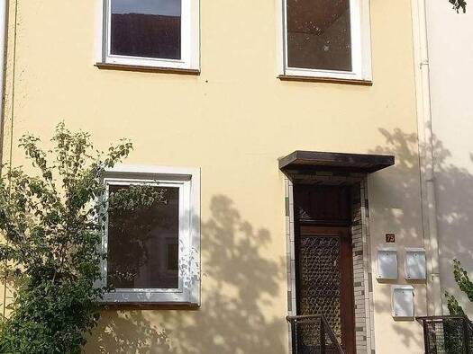 Einfamilienhaus zum Kauf provisionsfrei 392.000 € 6,5 Zimmer 153 m² 147 m² Grundstück Würzburger Straße Regensburger Straße West 28215
