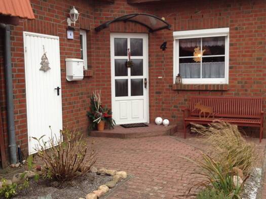 Reihenhaus zur Miete 1.450 € 5 Zimmer 119 m² 402 m² Grundstück frei ab 01.03.2026 Sophia-Westenholz-Weg 4 Broda Neubrandenburg 17033