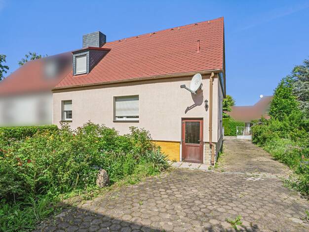 Doppelhaushälfte zum Kauf 163.000 € 4 Zimmer 110 m² 879 m² Grundstück Beuna Merseburg 06217