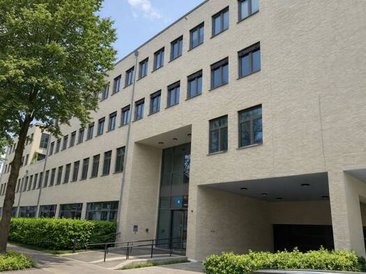 Praxis zur Miete - Erstbezug 4.100 € 9 Zimmer 200 m² Bürofläche Borgfelde Hamburg 20535